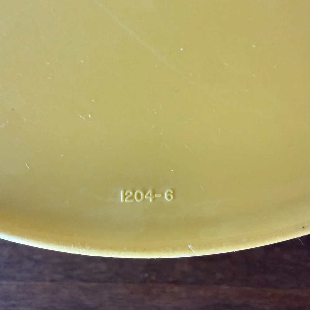 Vintage Tupperware Harvest Gold Stackable Canister Storage Container #1204-6